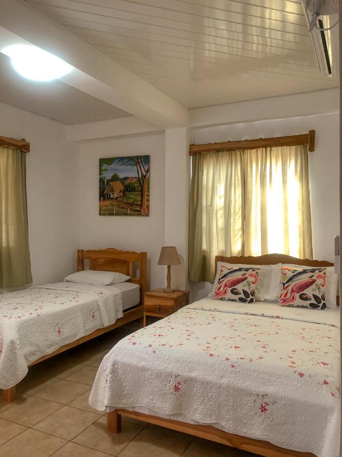 Hostal Familiar Rolo ซานตากาตาลีนา ภายนอก รูปภาพ